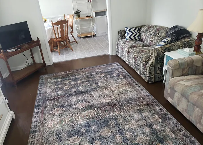 Pete's Place - Quiet Beautiful 3 Bedroom In The Heart Of Holiday home Tulsa