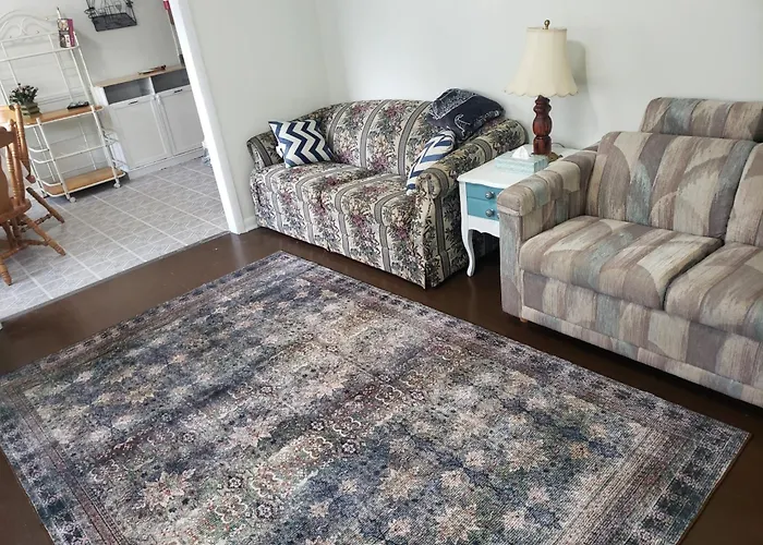 Pete's Place - Quiet Beautiful 3 Bedroom In The Heart Of