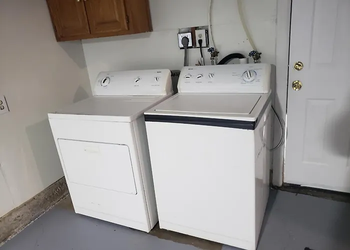 Pete's Place - Quiet Beautiful 3 Bedroom In The Heart Of Tulsa
